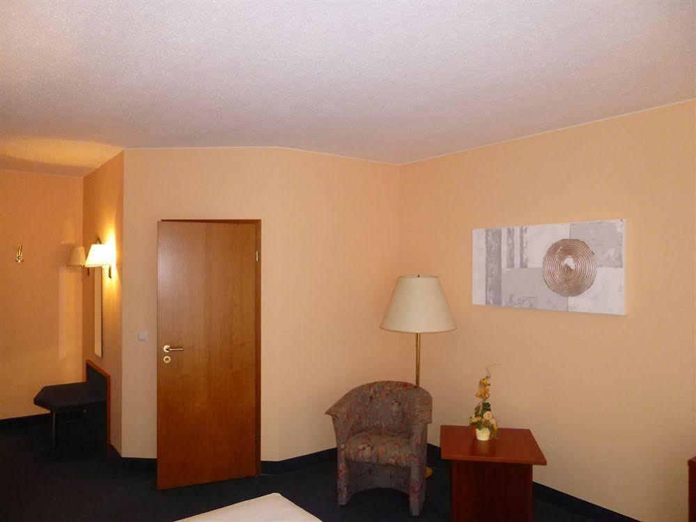 Altstadthotel An Der Werra Meiningen Exteriör bild