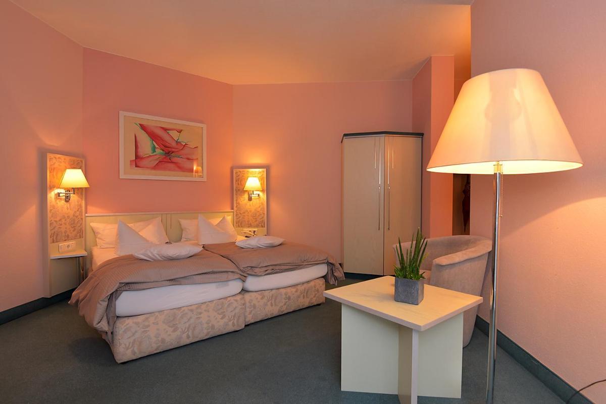 Altstadthotel An Der Werra Meiningen Exteriör bild